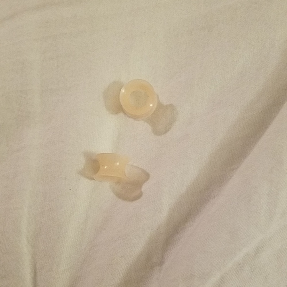 Earskin Fleshtone (Beige) Silicone Tunnels, 00g